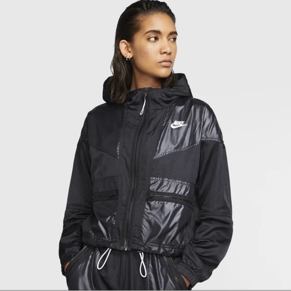 Nike Black cropped hooded windbreaker Jacket